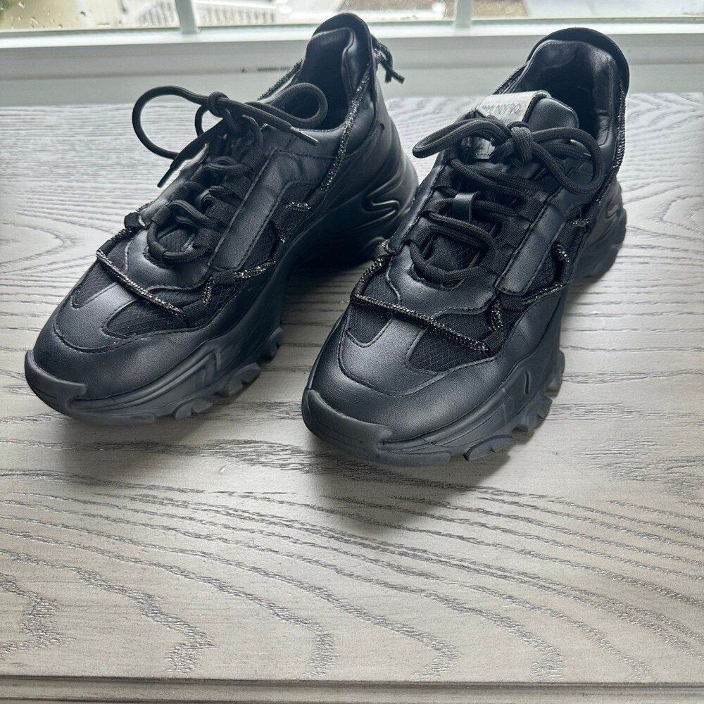 Steve Madden Miracles Sneakers Women's Size 9